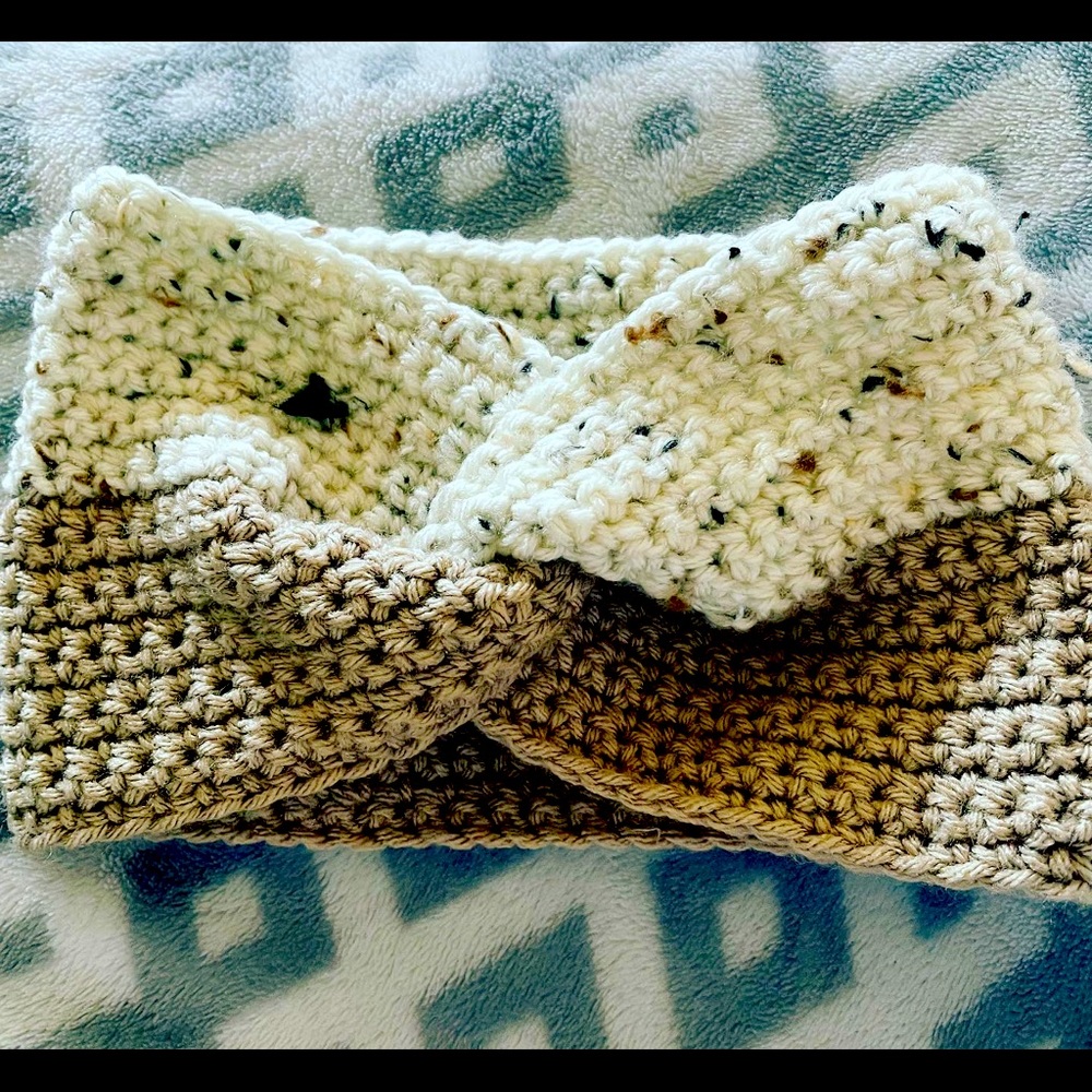 Ear warmers